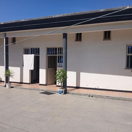 Addis Guest House Экстерьер фото