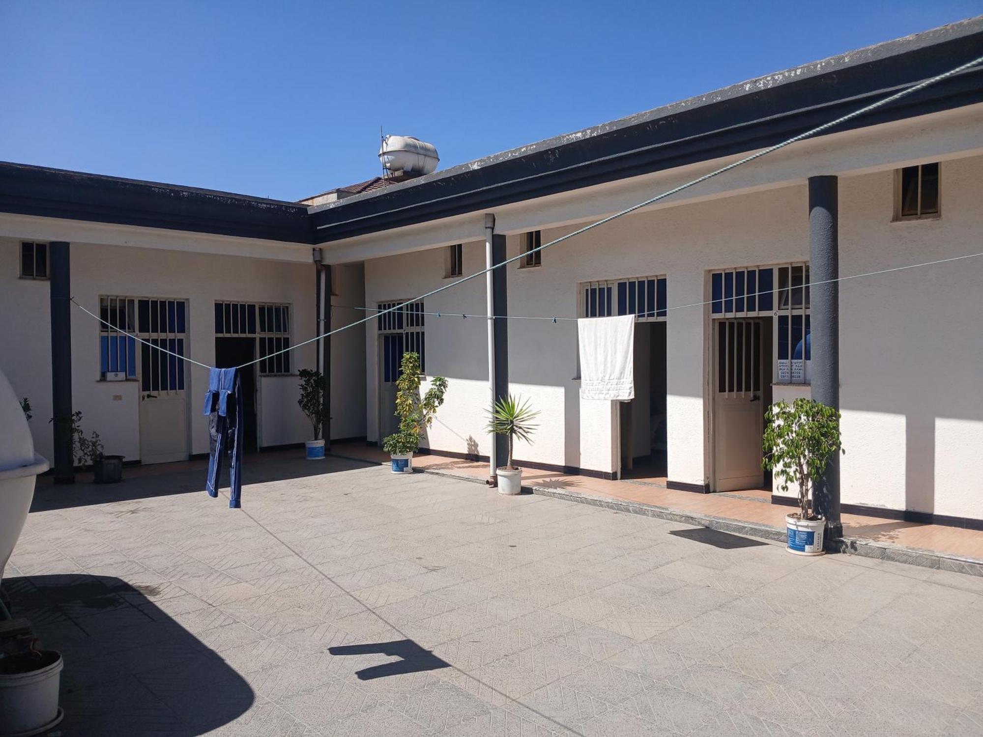 Addis Guest House Экстерьер фото